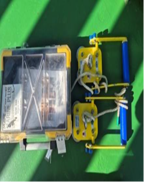 A yellow box with a clear plastic container and a yellow rope attached to it

AI-generated content may be incorrect.