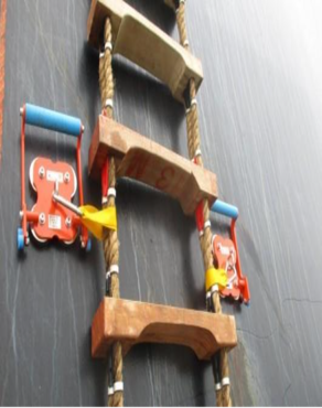 A wooden ladder with ropes attached to it

AI-generated content may be incorrect.