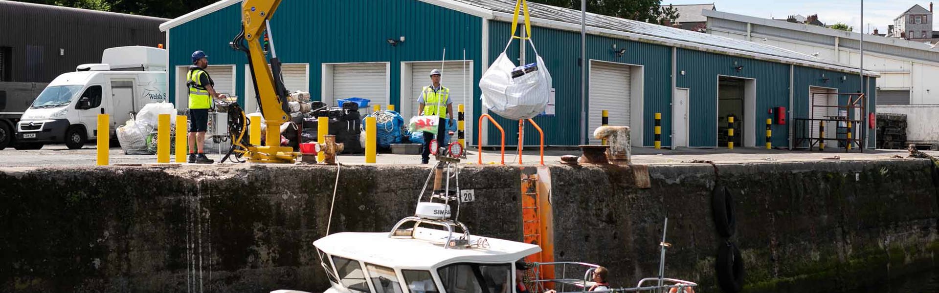 22.07.21 A Marine Crane Is Now Operational At Milford Fish Docks