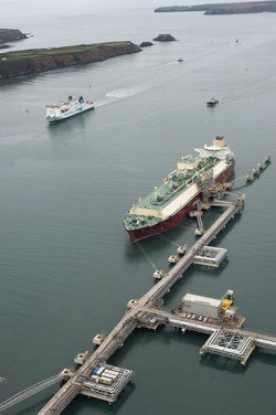 Pembroke Port-Rosslare Ferry Service Sets New 10-Year Commitment